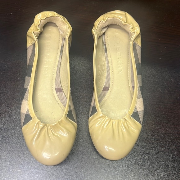 Burberry quilted ballet flats, patent nude toe cap: Size 37 - Picture 2 of 7